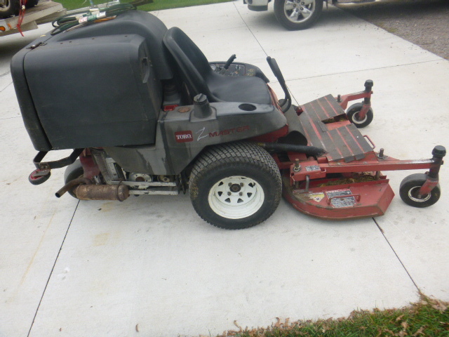 lot 2 image: Toro Z355 Z-Master Lawn  Mower