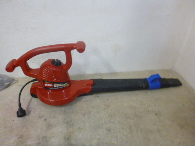 lot 190 image: Toro Ultra Blower Metal Impeller