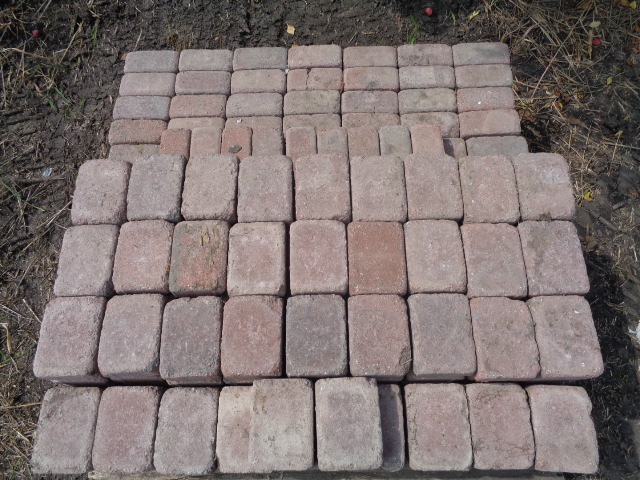 (1) Pallet Of RedBlack Paver Block...