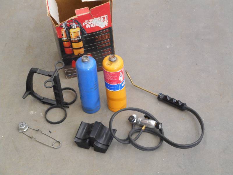 lot 33 image: Oxygen-Propane Portable Welding Set...