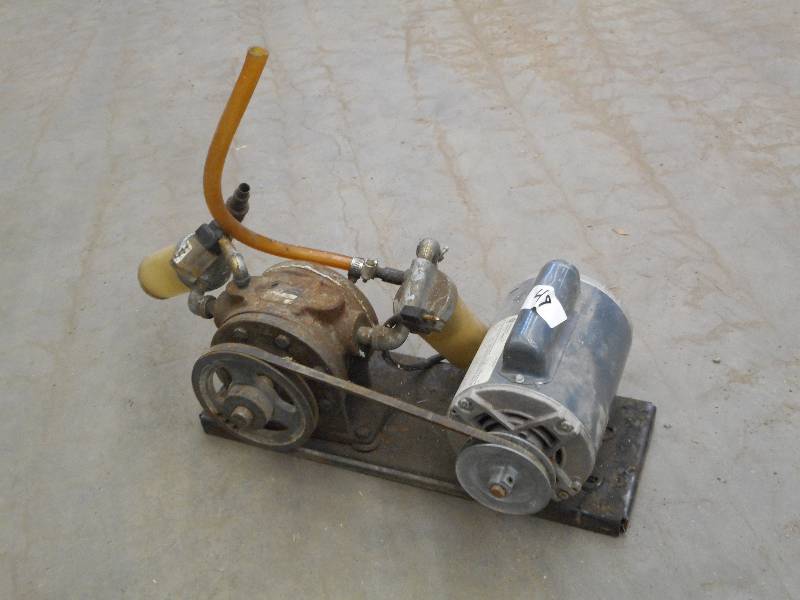 lot 49 image: Belt-Driven Pump With 120Volt Motor...