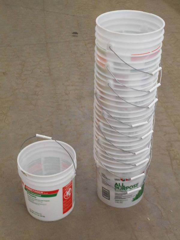 lot 54 image: (10) 5-Gallon Plastic Pales ...