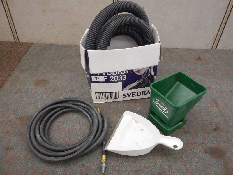 lot 71 image: Lot Of Air Hose, Dust Pan, Spreade...