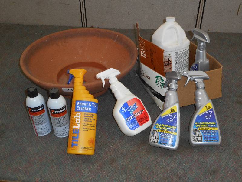 lot 73 image: Lot Of Aluminum Wheel Cleaner, Gro...