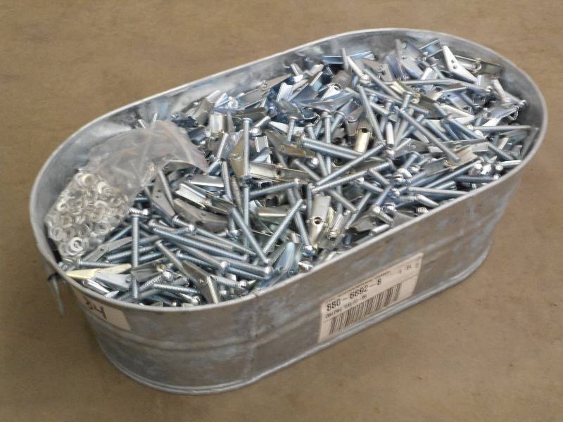 lot 84 image: Bin Full Of Anchor Bolts ...