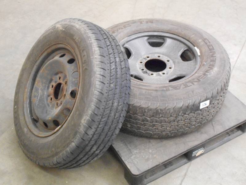 lot 106 image: (1) Hankook P2357017 Tire On 6-Lu...