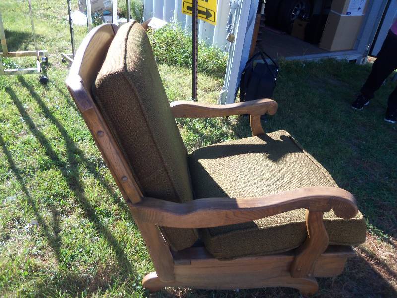 lot 1 image: wooden chair