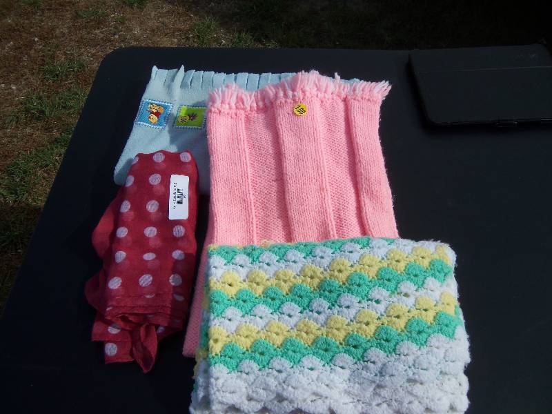 lot 22 image: assorted baby items
