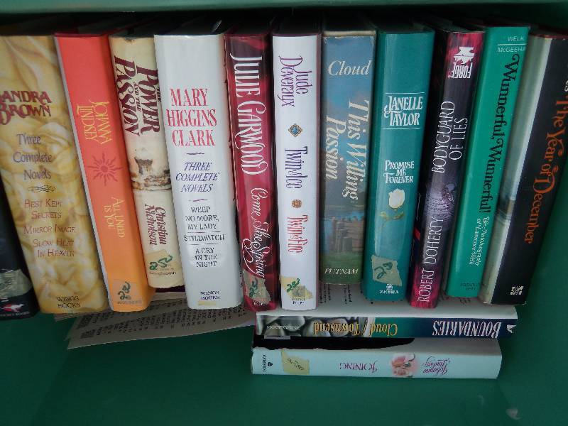 lot 36 image: huge lot of books