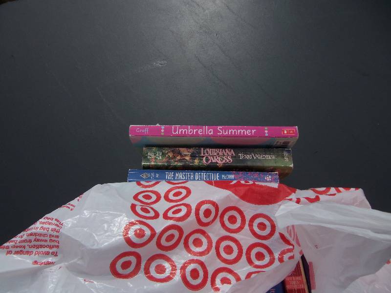 lot 40 image: bag of books plus more