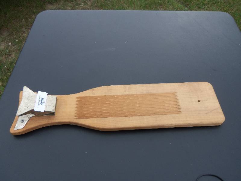 lot 81 image: fish cleaning board