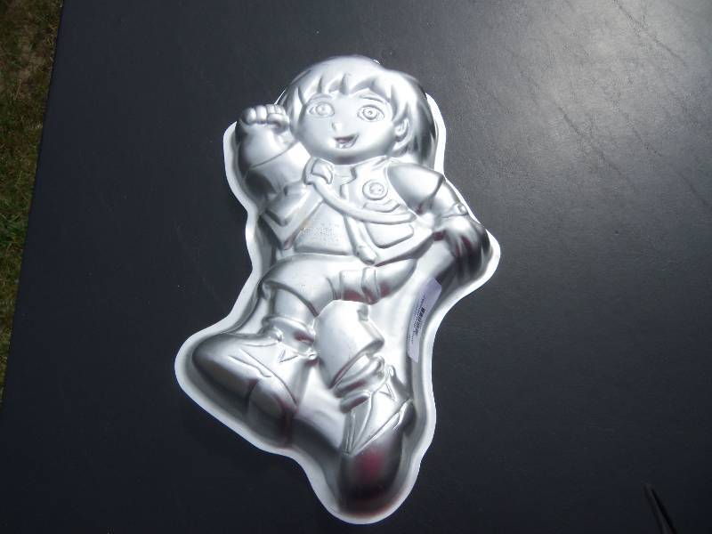 lot 87 image: cake mold