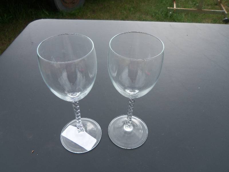 lot 92 image: wine glasses