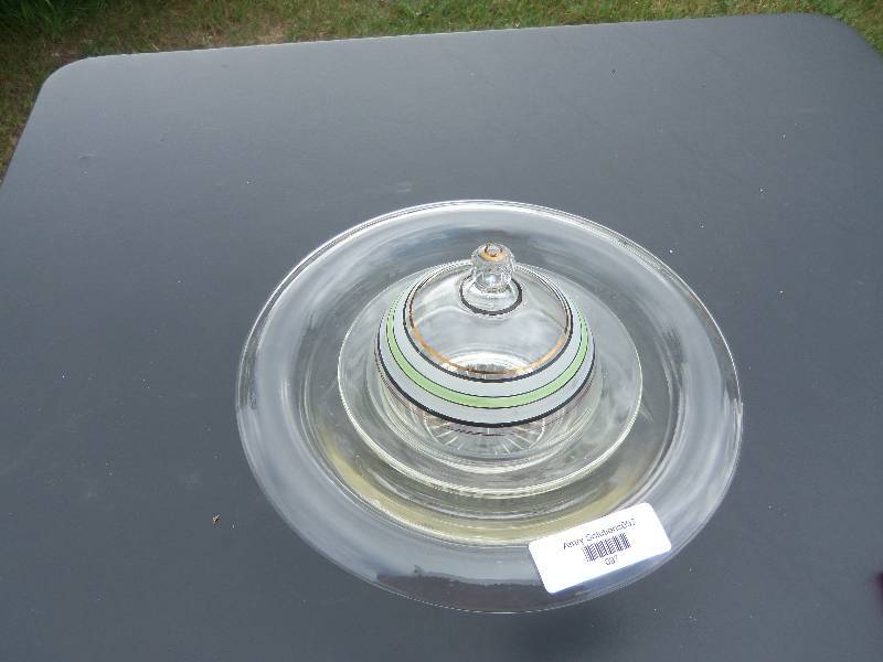 lot 97 image: candy dish and fruit platter