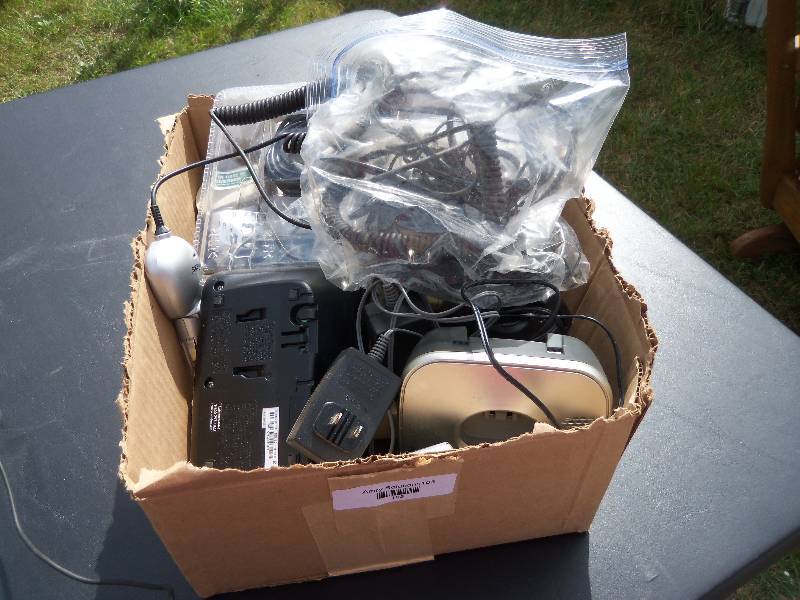 lot 103 image: Box of Cordless Phones