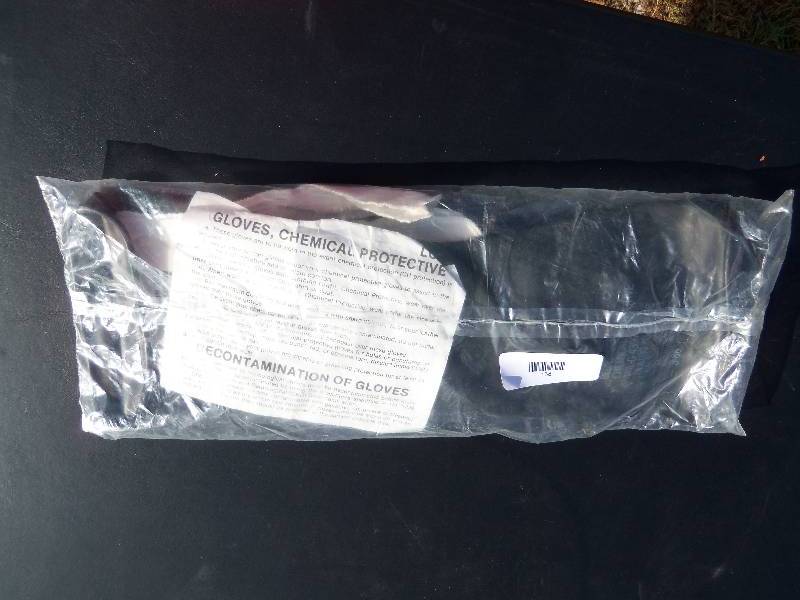 lot 138 image: Chemical Protective Gloves