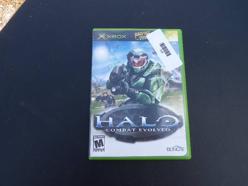 lot 194 image: Xbox Halo Combat Evolved