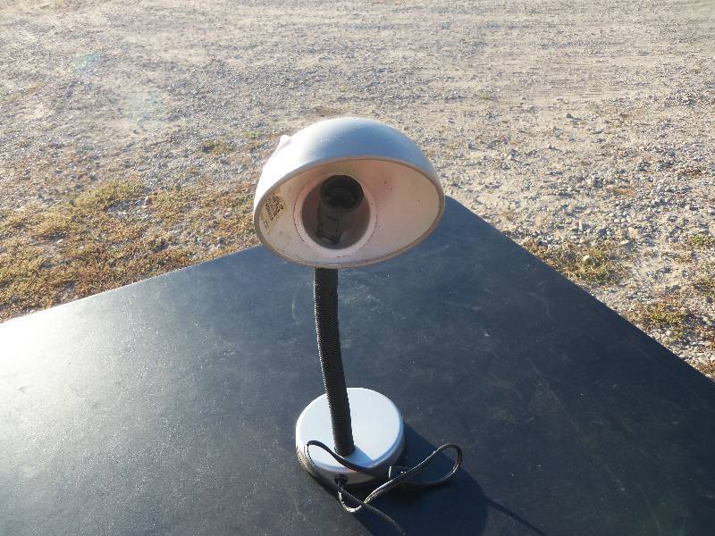 lot 214 image: Desk Lamp