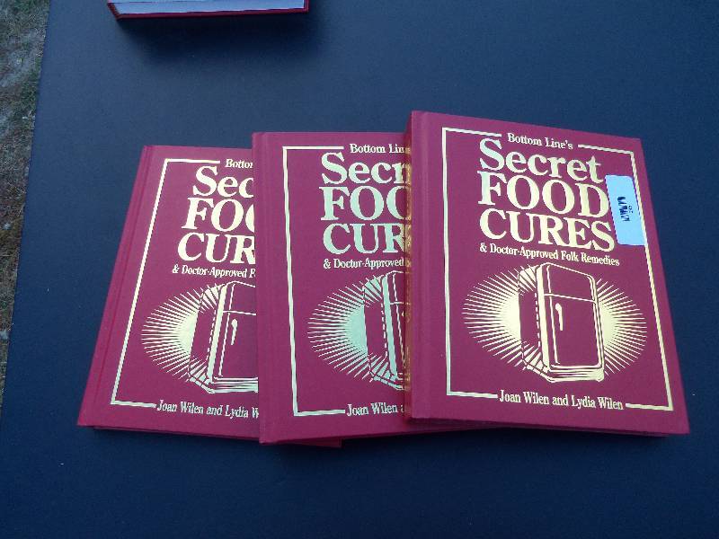 lot 245 image: Home Remedy 3 Book Lot