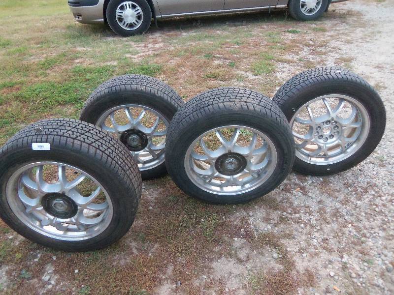 lot 246 image: Four Tires with Rims