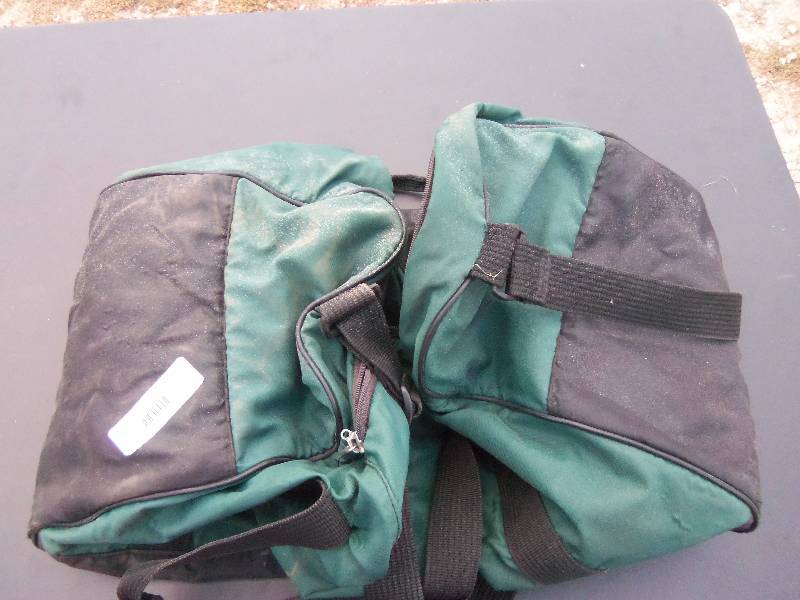 lot 247 image: Medium Duffle Bag
