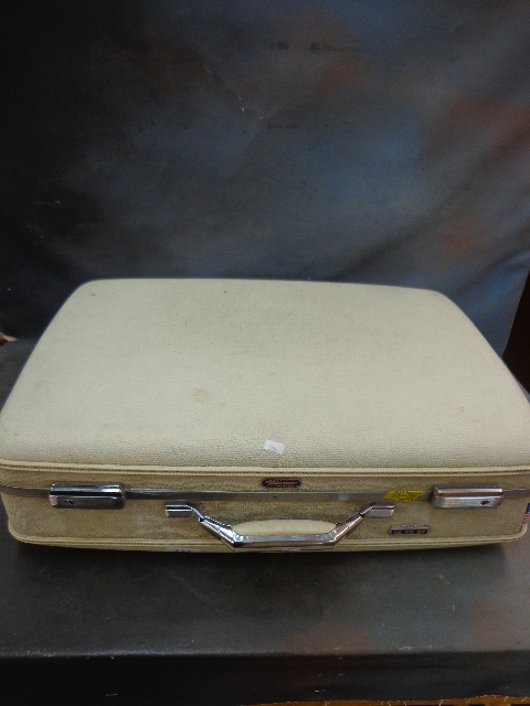 Suit Case