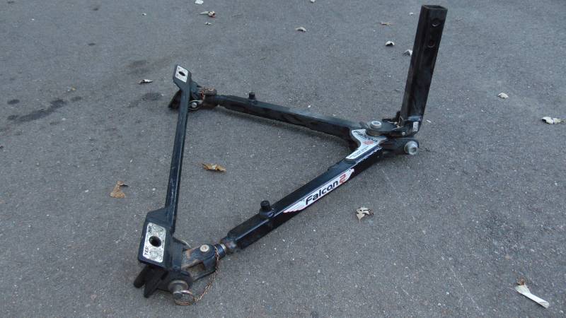 Falcon 2 - Tow Bar w Accessories