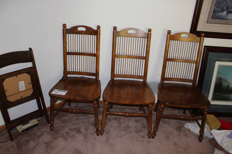 Lot of (4) Wooden Chairs.