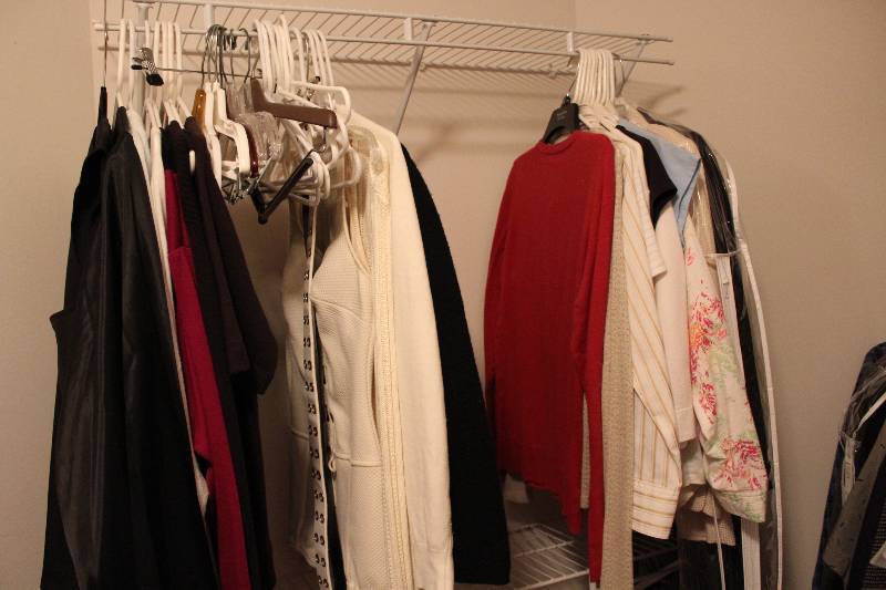 Shelf Lot of Womens Clothing.
