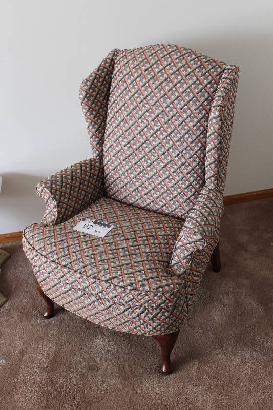 Sofa Seat wWooden Legs & Cloth Upholstery 24� x 30� x 40�.