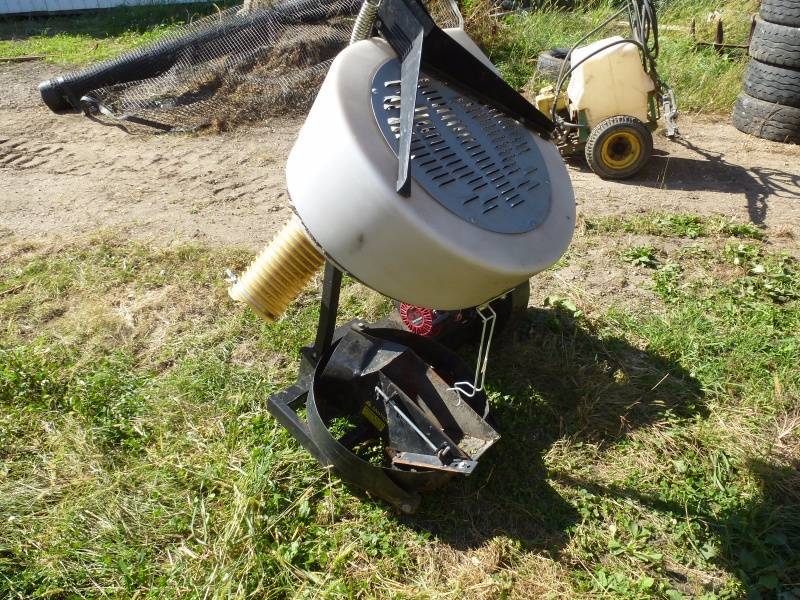 Ex Mark Track Vacuum