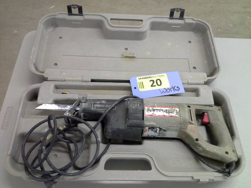 lot 20 image: Porter Cable Reciprocating Saw (1)