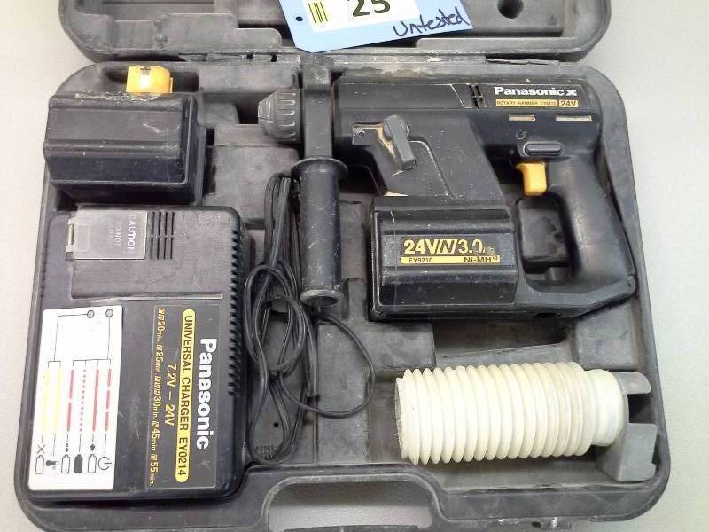lot 25 image: Panasonic EY6812 Rotary Hammer (1)