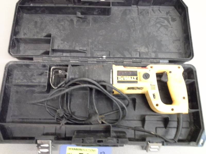 lot 51 image: DeWalt DW305 VS Reciprocating Saw (1)