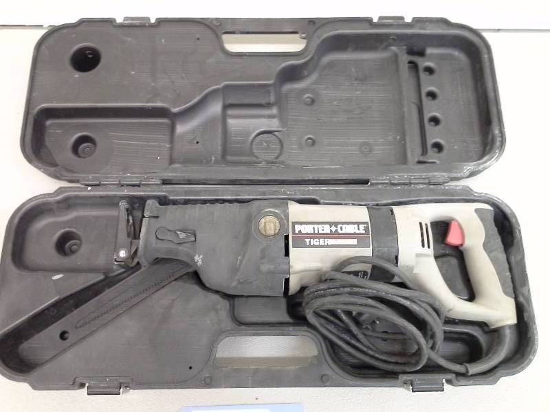 lot 62 image: Porter Cable Tiger Saw Reciprocating Saw (1)