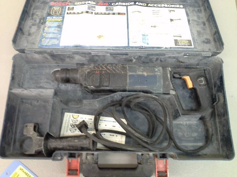 lot 67 image: Bosch 11224VSR Hammer Drill (1)