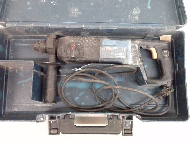 lot 72 image: Bosch 11224VSR Hammer Drill (1)