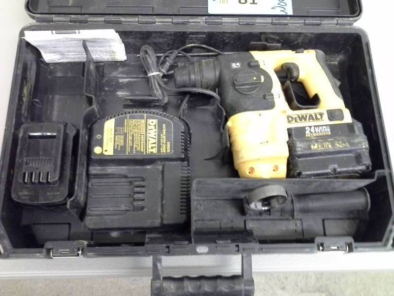 lot 81 image: DeWalt DC223 24V SDS Hammer (1)
