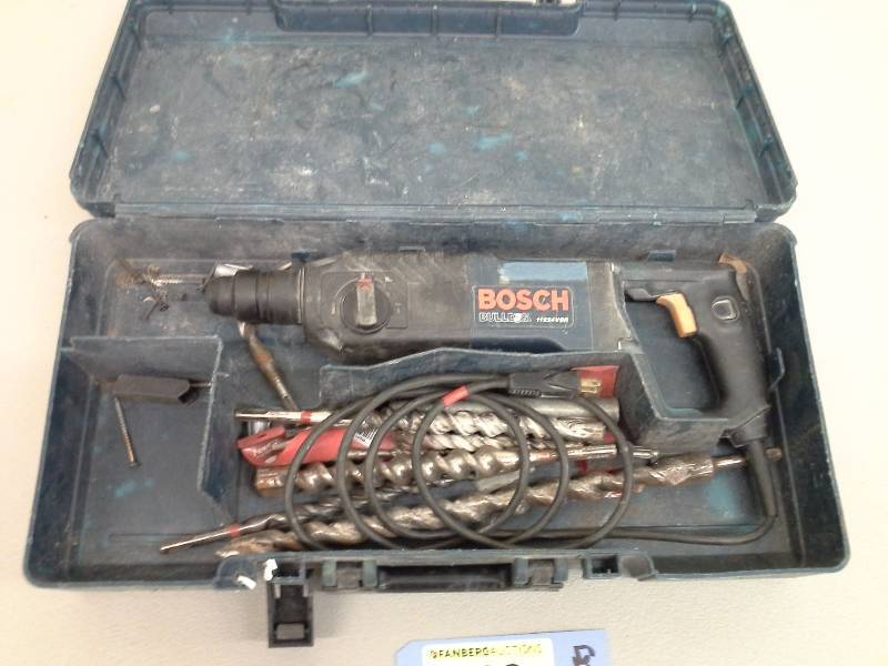 lot 82 image: Bosch 11224VSR Hammer Drill (1)