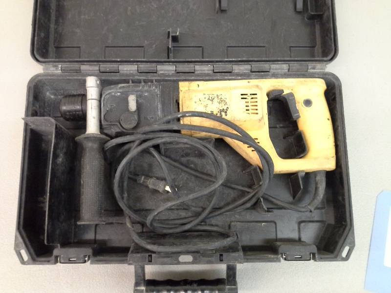 lot 87 image: DeWalt DW567 SDS Rotary Hammer (1)