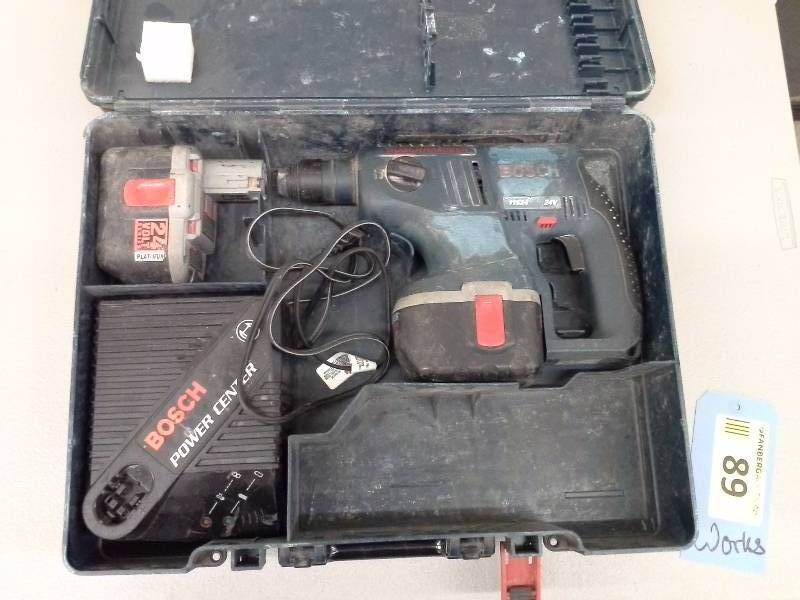 lot 89 image: Bosch 11524 Hammer Drill (1)