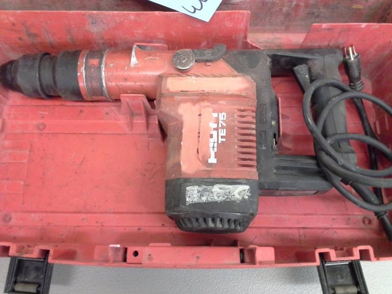 lot 121 image: Hilti TE75 Hammer Drill (1)
