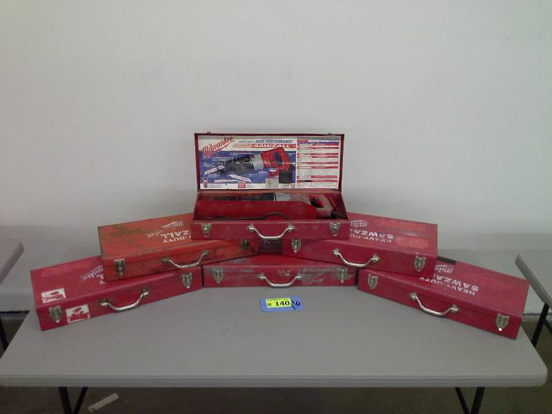 lot 140 image: Milwaukee Sawzall Reciprocating Saw (6)