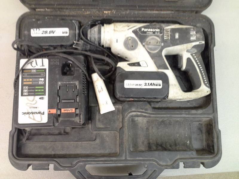 lot 147 image: Panasonic EY7880 (1)
