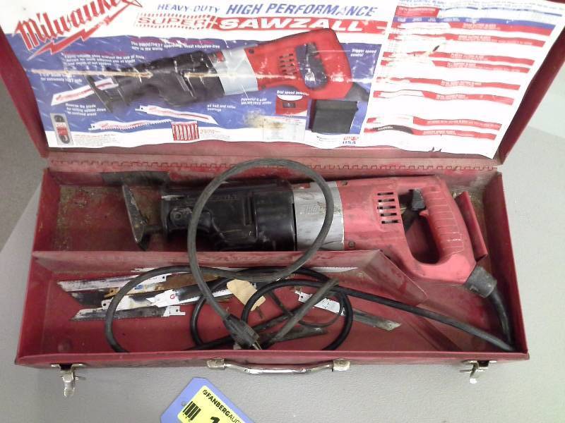 lot 150 image: Milwaukee Sawzall Reciprocating Saw (1)