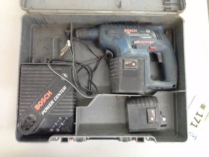 lot 171 image: Bosch 11225VSR Hammer Drill (1)