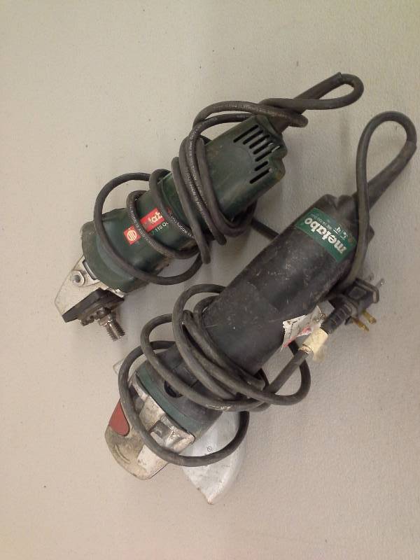 lot 212 image: Metabo Grinders (2)