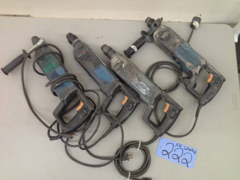lot 222 image: Bosch 11224VSR Hammer Drill (4)