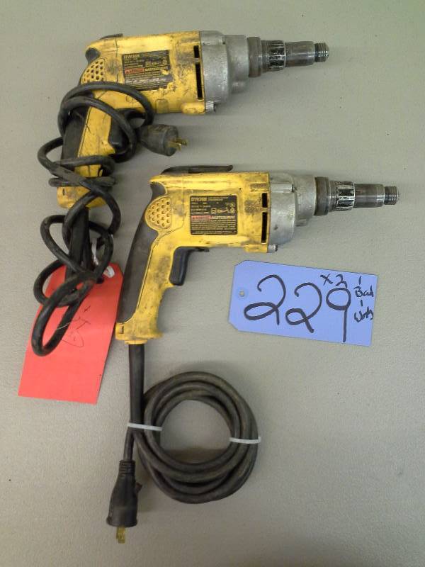 lot 229 image: DeWalt DW268 VSR Drill (2) (1 Working, 1 Non-working)