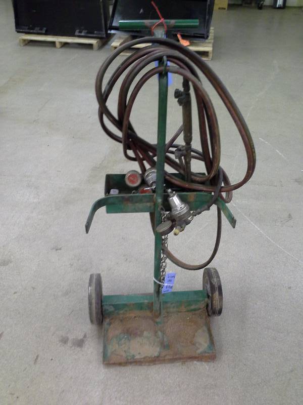 lot 7 image: Cutting Torch Cart